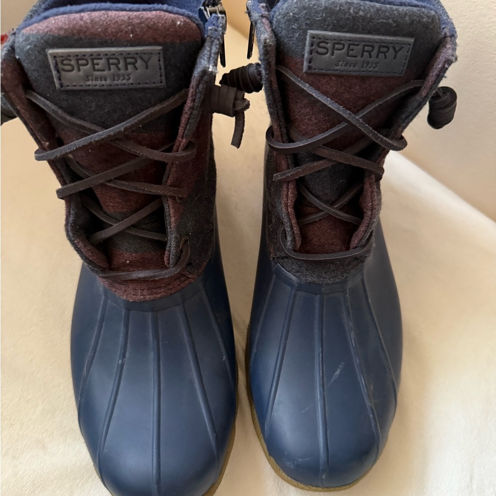 Sperry Navy and Black Wool-Lined Boots